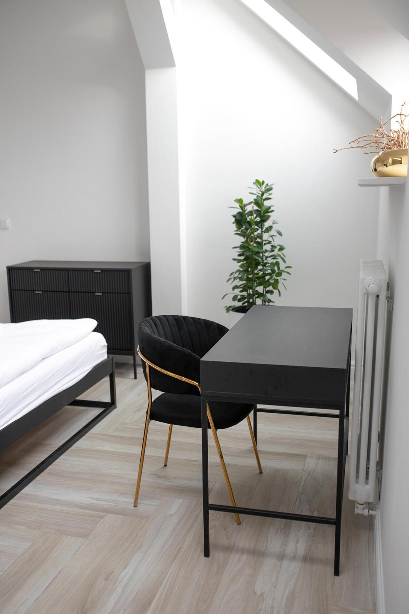 Srebrna Luxury Apartments - Willa Fabrykancka - Wnetrza Premium Lodz  Exterior photo